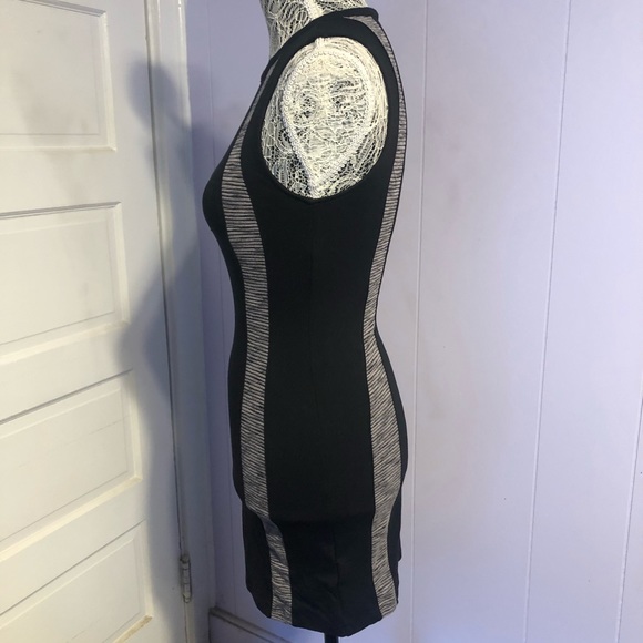 Slimming black and gray dress - Picture 3 of 5